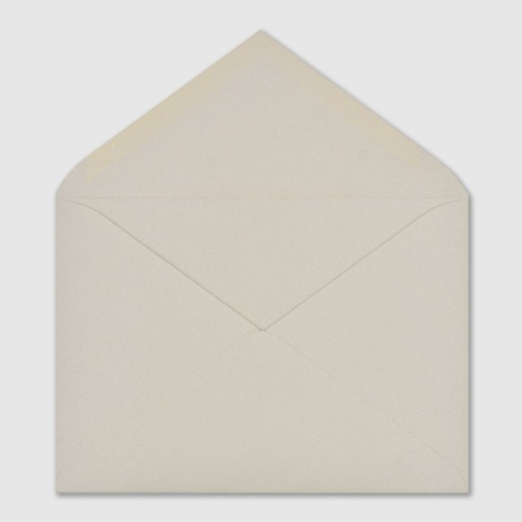 Sobre ·162x229 ·Gama EVENTOS ·engomado ·gris plata premium ·125 gms  Sobre ·162x229 ·Gama EVENTOS ·engomado ·gris plata premium ·125 gms