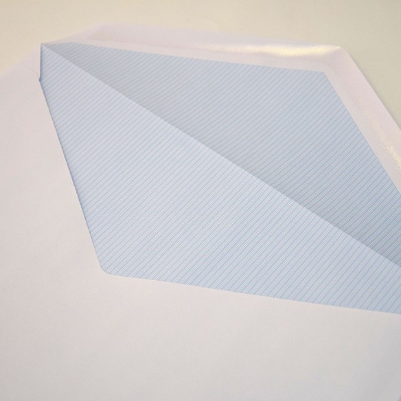 Sobre 190x250 engomado blanco 90 gms