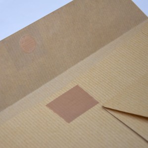 Bolsa 260x360 cierre multiusos correo interno kraft 90 gms 2